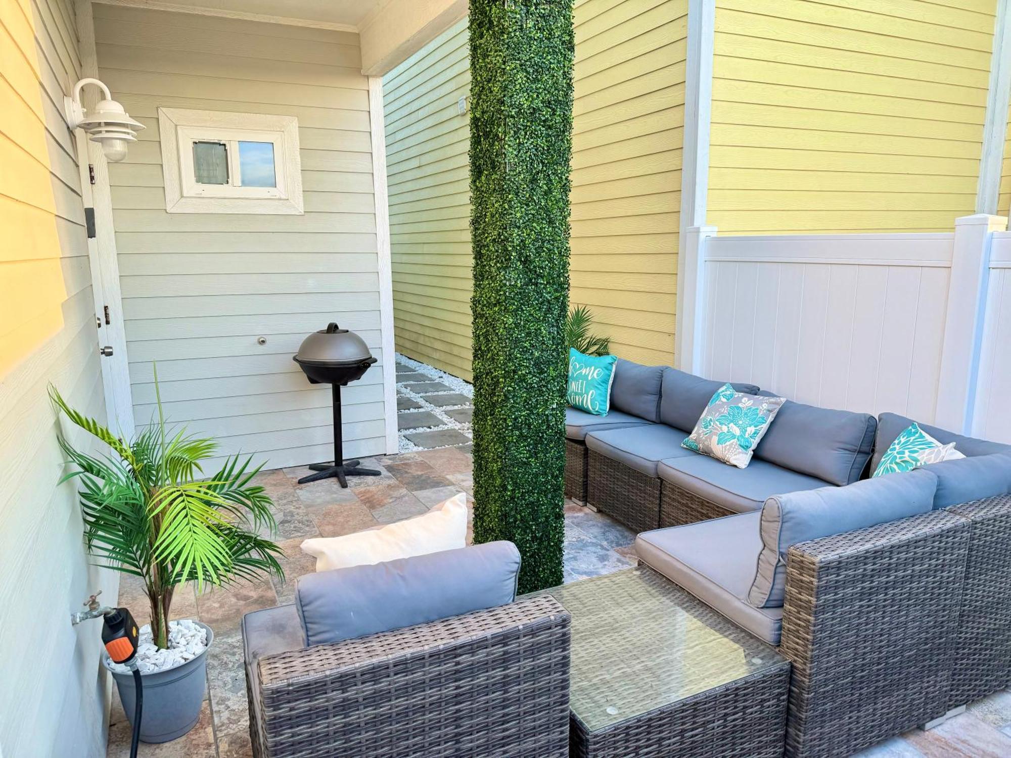 Bayfront Cottage- Pool - Hot Tub - Close To Beach พอร์ตอิสซาเบล ภายนอก รูปภาพ
